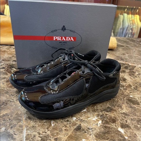 Prada Milano - Picture 8 of 11